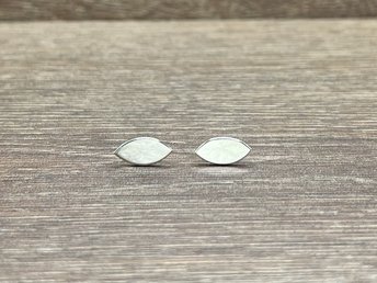 Almond Studs