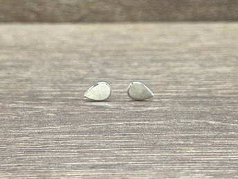 Drop Studs